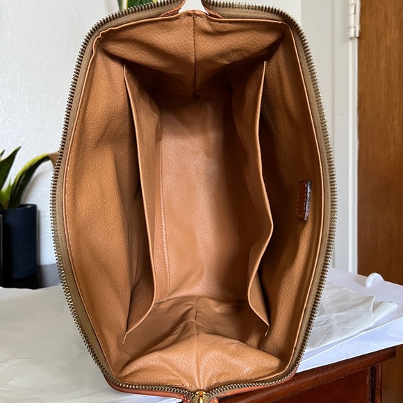 Authentic Celine in Macadam canvass brown clutch/large cosmetics case. - Picture 3 of 9